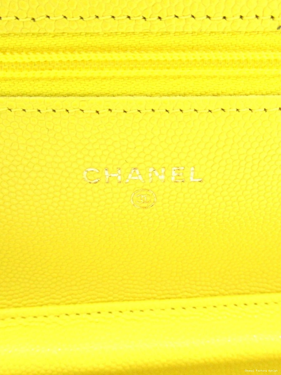 Cheap HOT SALE chain 2020s CHANEL Women quilted wallet 0416